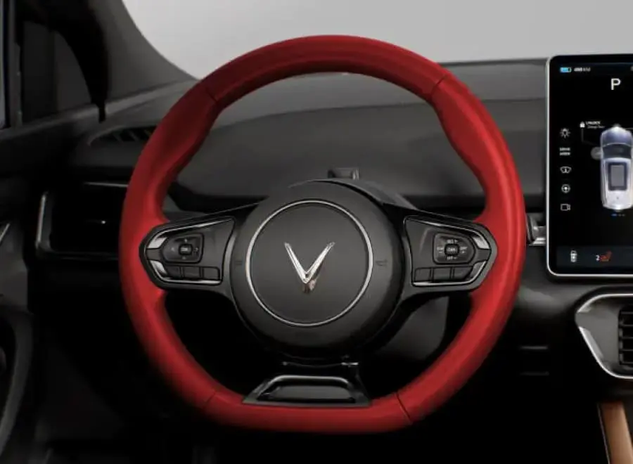 VinFast VF8 vô lăng